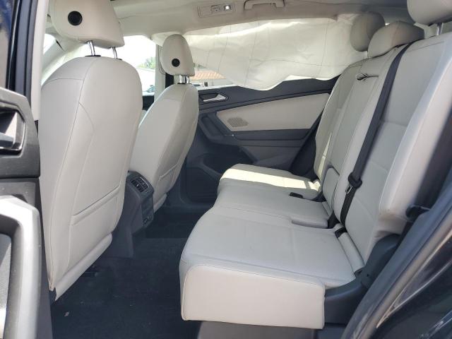2018 VOLKSWAGEN TIGUAN SE 3VV2B7AX3JM053797