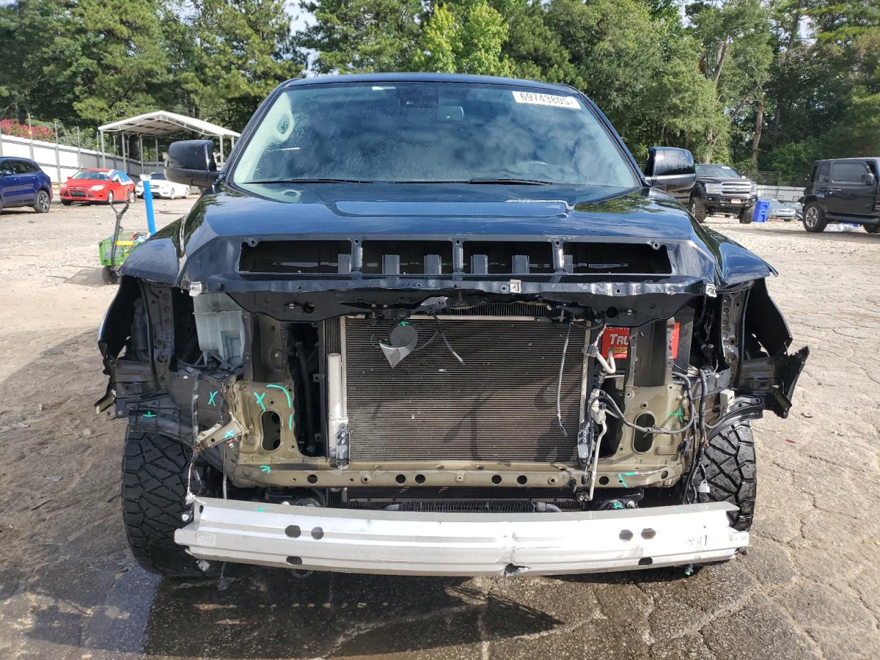 TOYOTA TUNDRA CREWMAX LIMITED