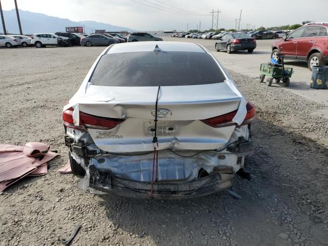 2018 HYUNDAI ELANTRA SE 5NPD84LFXJH352492