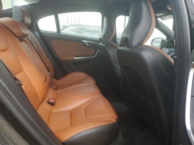 2016 VOLVO S60 PREMIE YV126MFK2G2413392