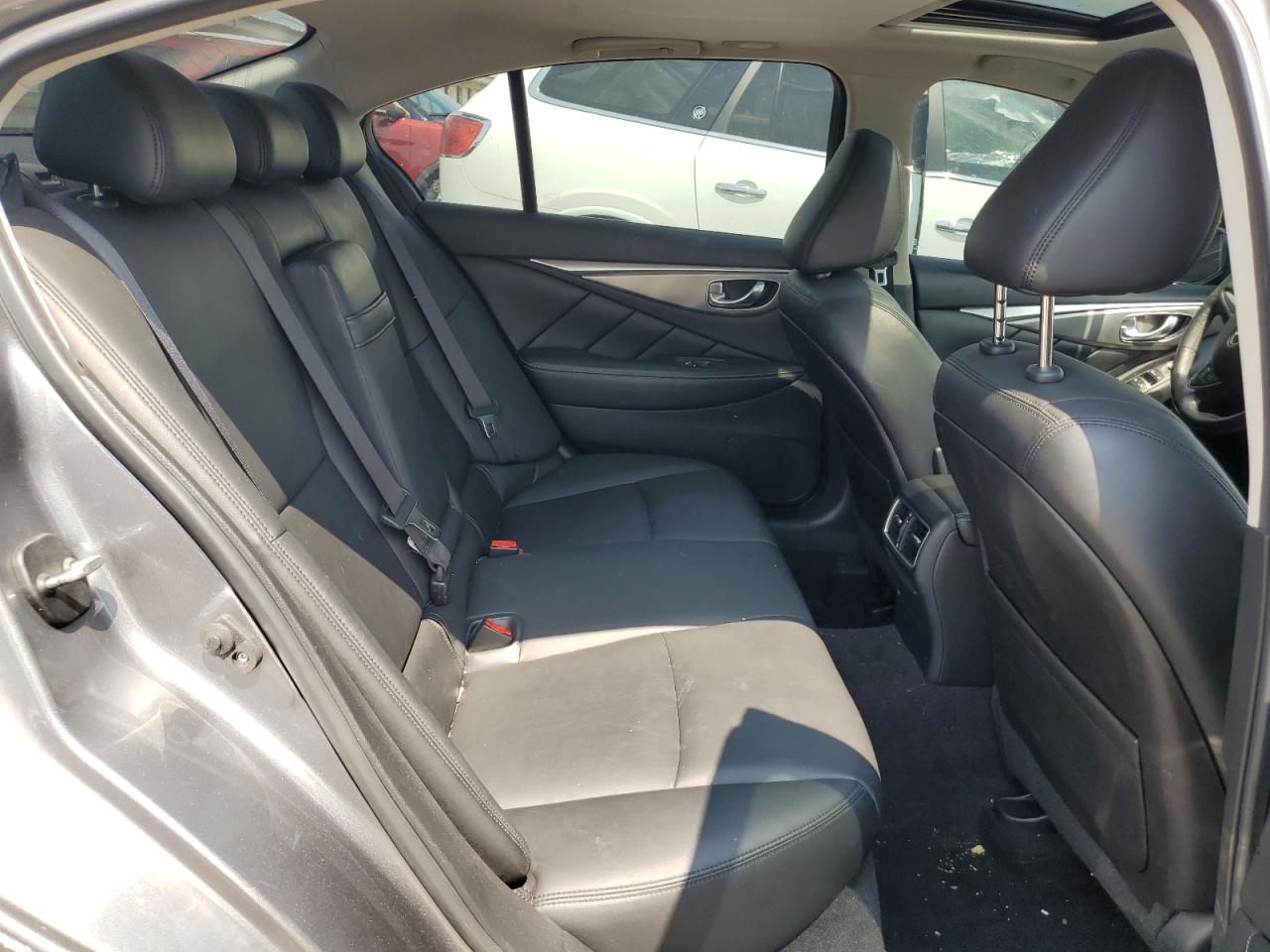 INFINITI Q50 PREMIUM