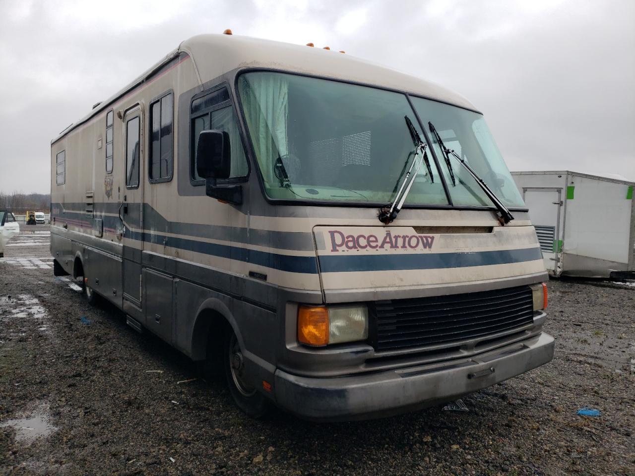 Lot #3259053048 1992 CHEVROLET P30