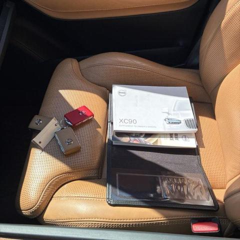 2018 VOLVO XC90 T6 YV4A22PL0J1358461