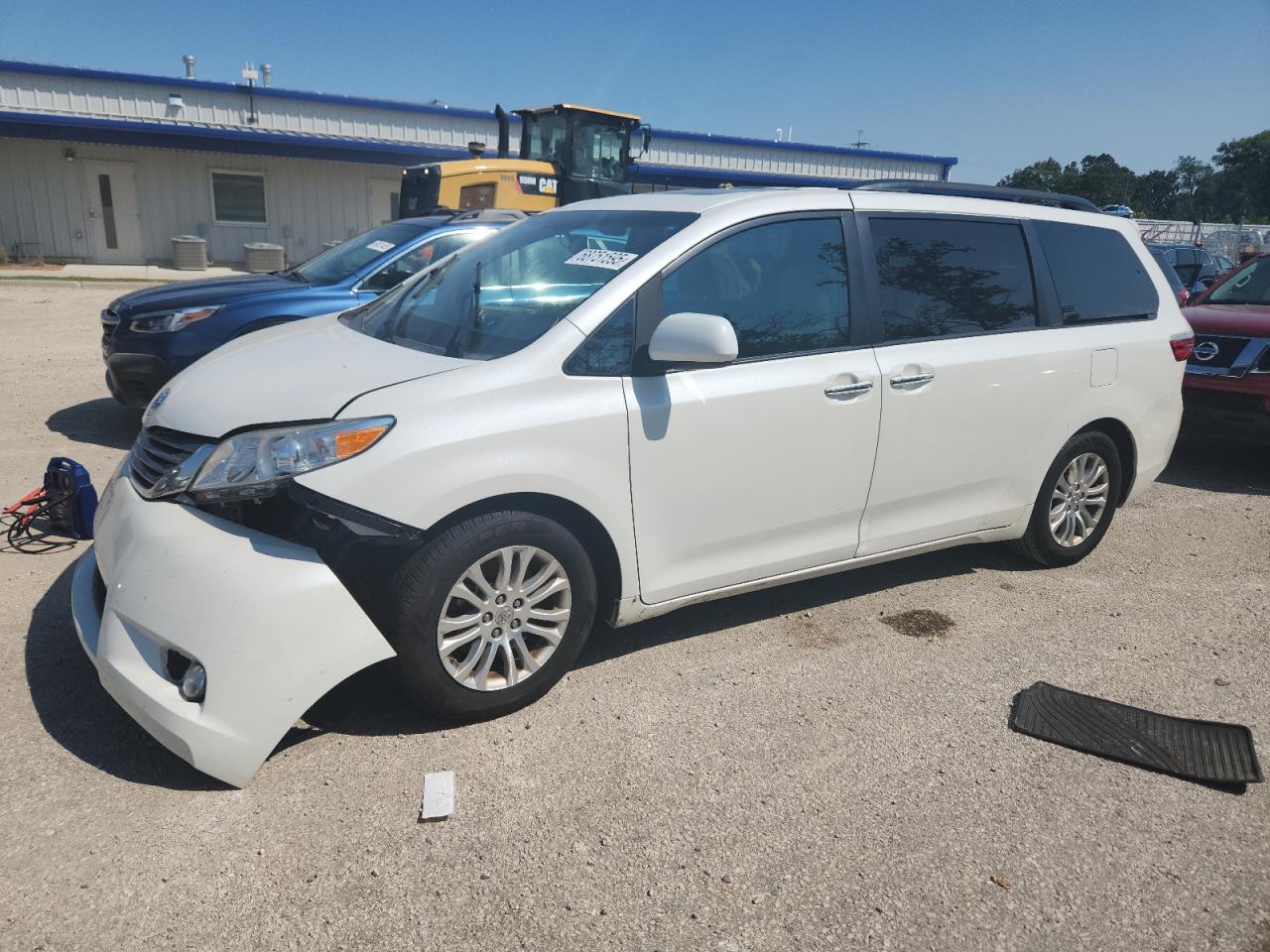TOYOTA SIENNA XLE
