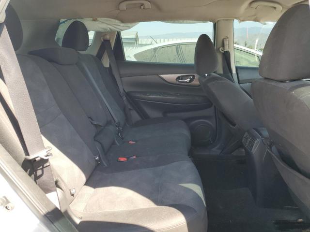 2016 NISSAN ROGUE S KNMAT2MT0GP601079