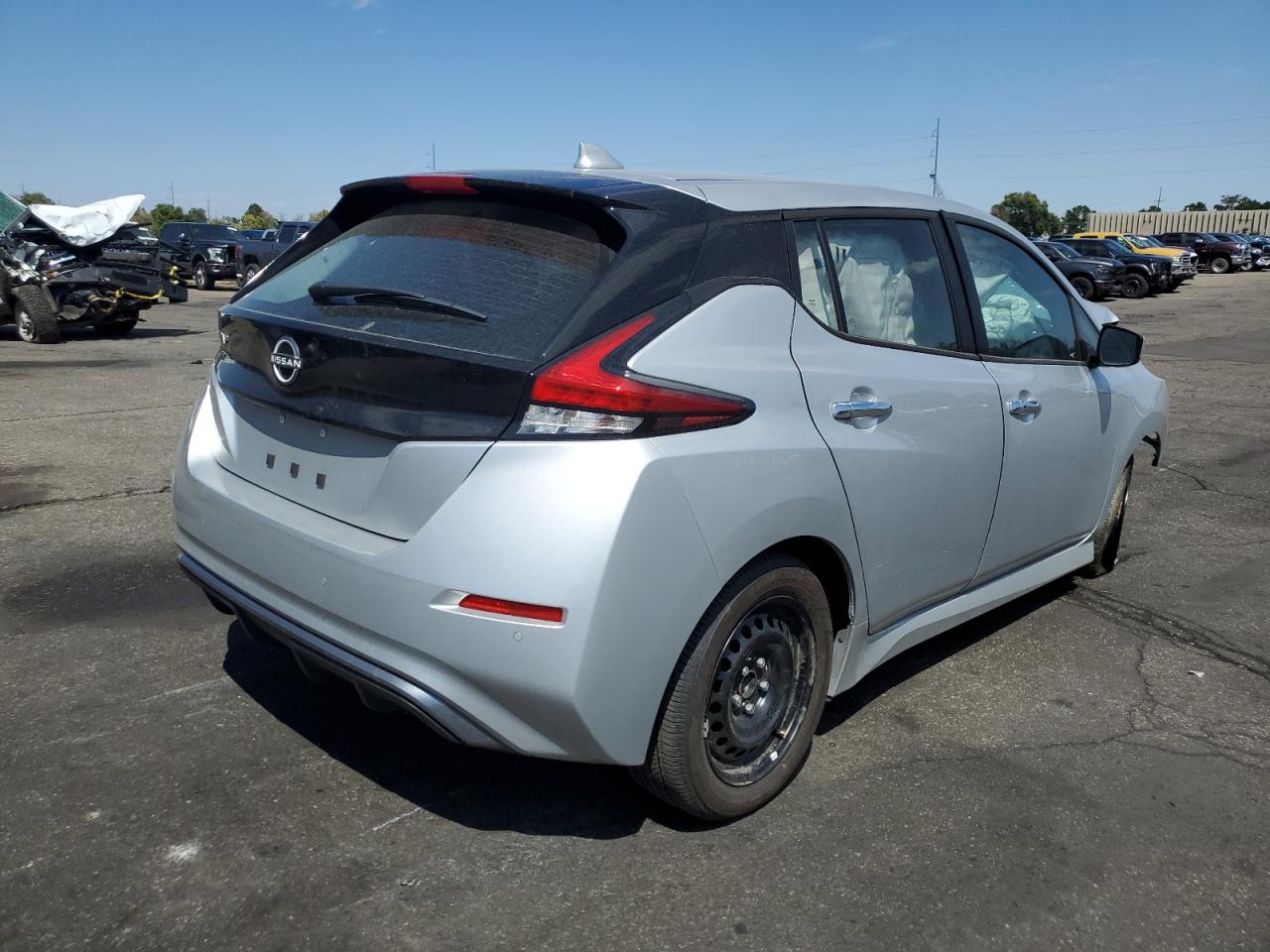 NISSAN LEAF S