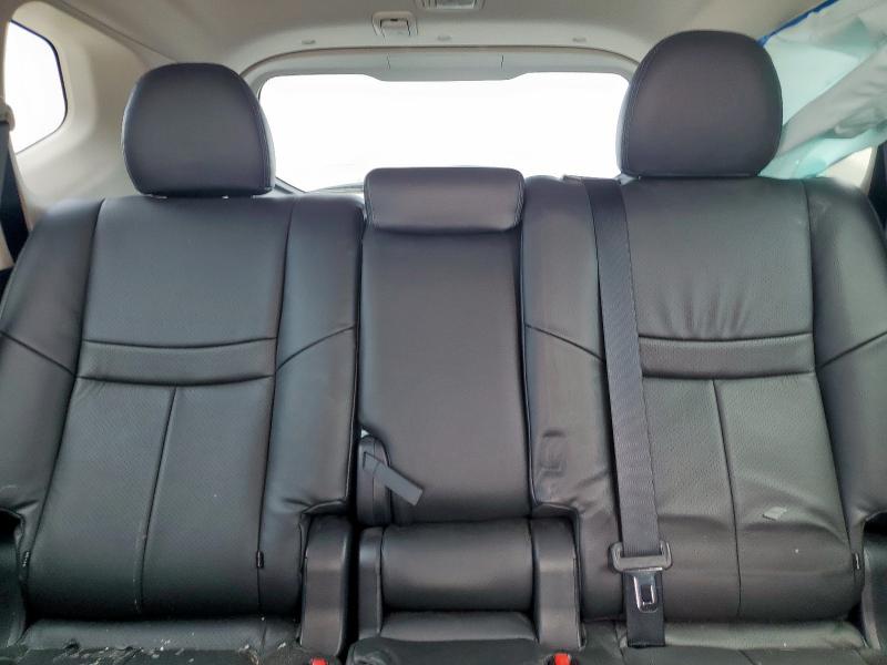 2018 NISSAN ROGUE S 5N1AT2MT6JC758450