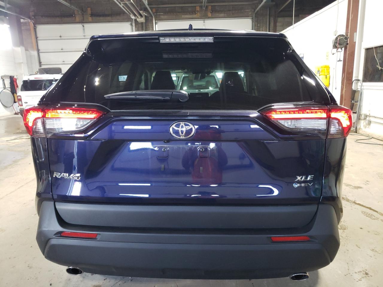 TOYOTA RAV4 XLE
