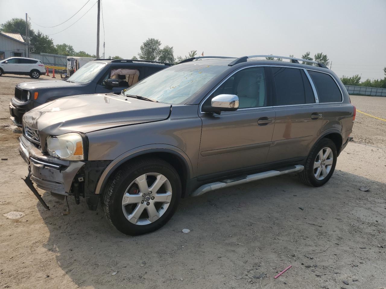 VOLVO XC90 V8