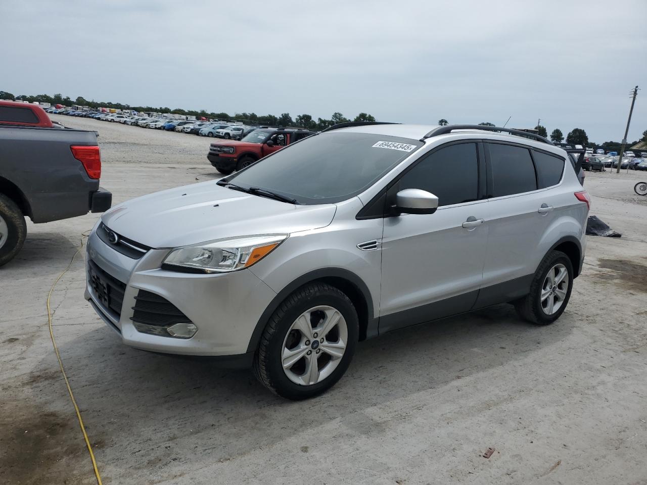 FORD ESCAPE SE