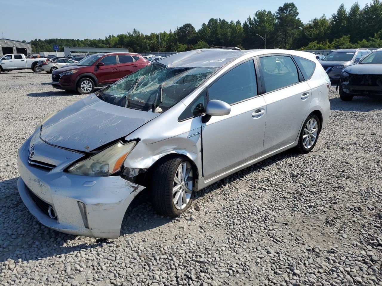 TOYOTA PRIUS V