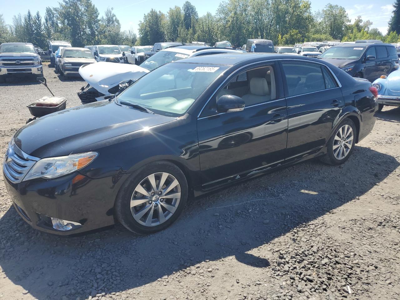 TOYOTA AVALON BASE