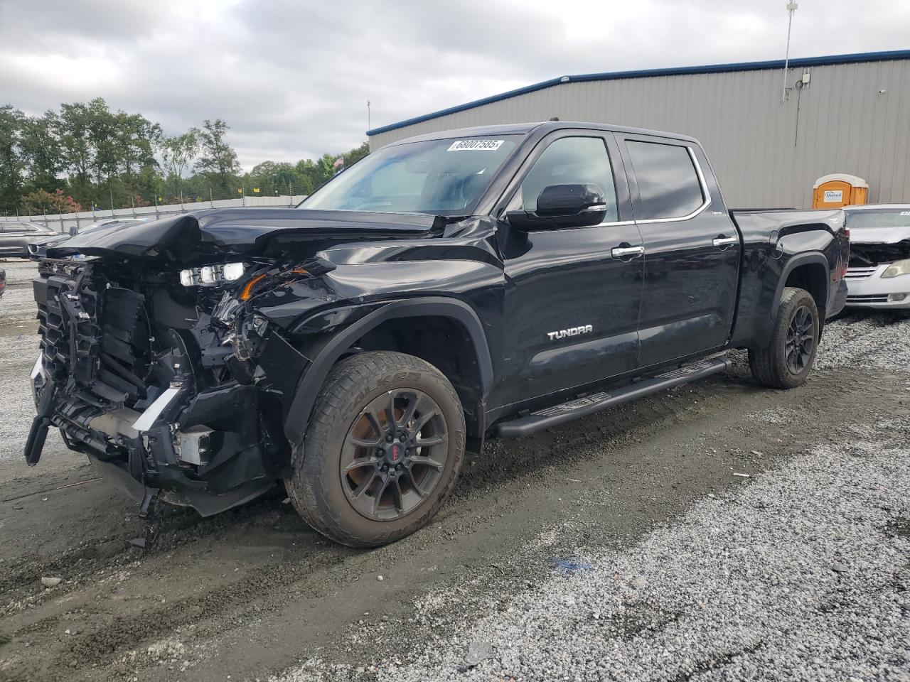 TOYOTA TUNDRA CREWMAX LIMITED