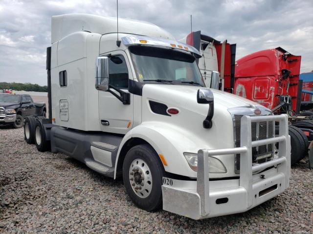 Global Auto Auctions: 2016 PETERBILT 579