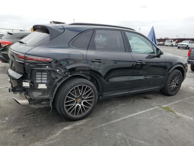 2019 PORSCHE CAYENNE WP1AA2AY1KDA08250