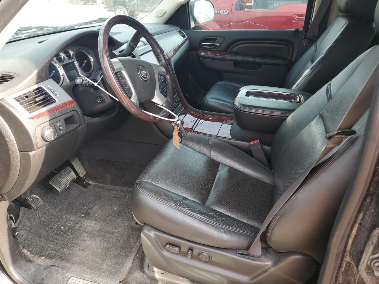 CADILLAC ESCALADE PREMIUM