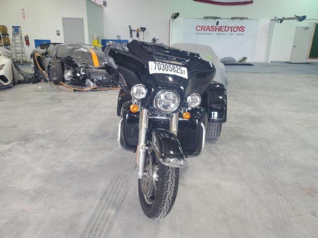 2022 HARLEY-DAVIDSON FLHTCUTG 1HD1MAF12NB857140