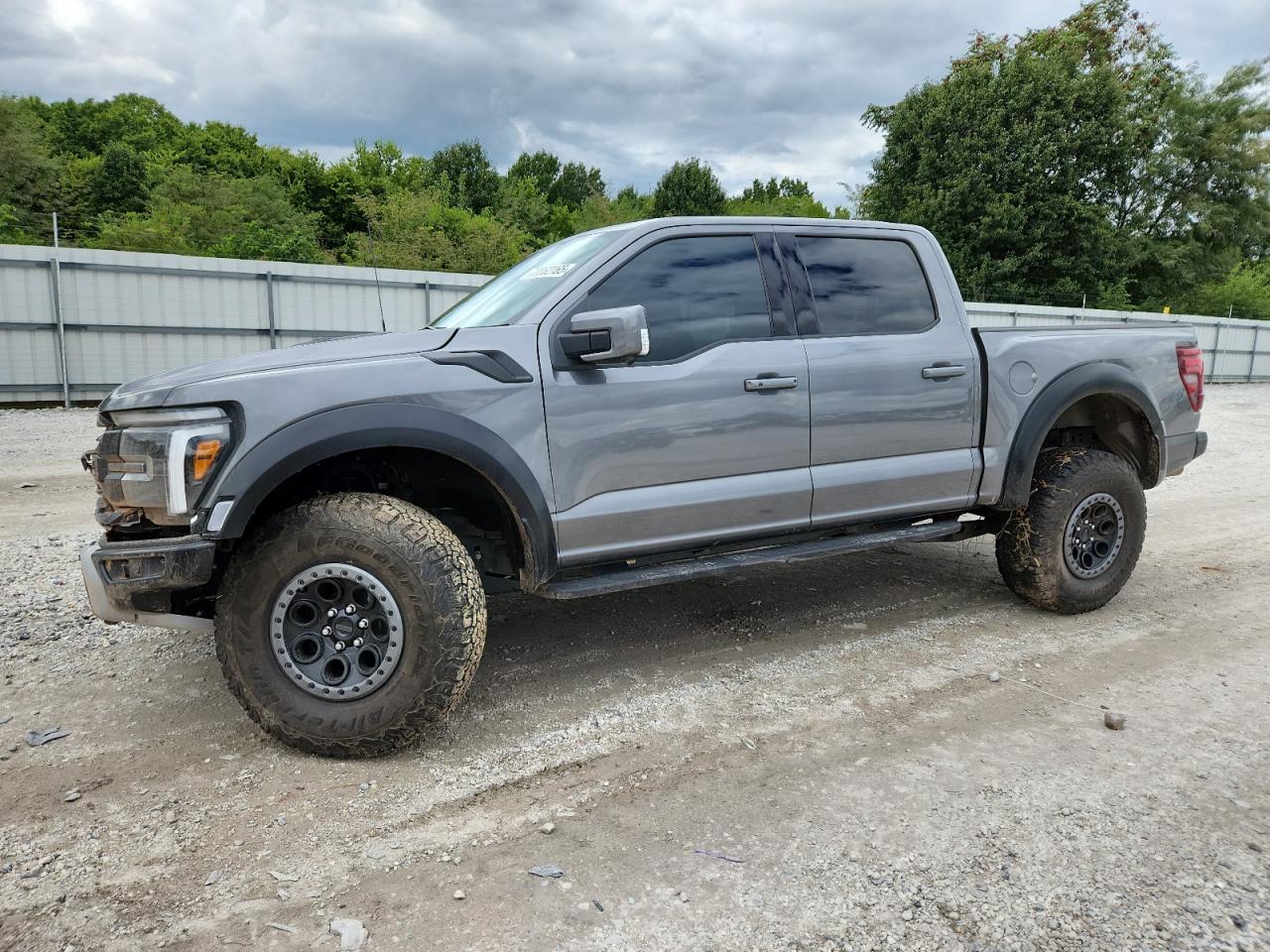 FORD F-150 RAPTOR