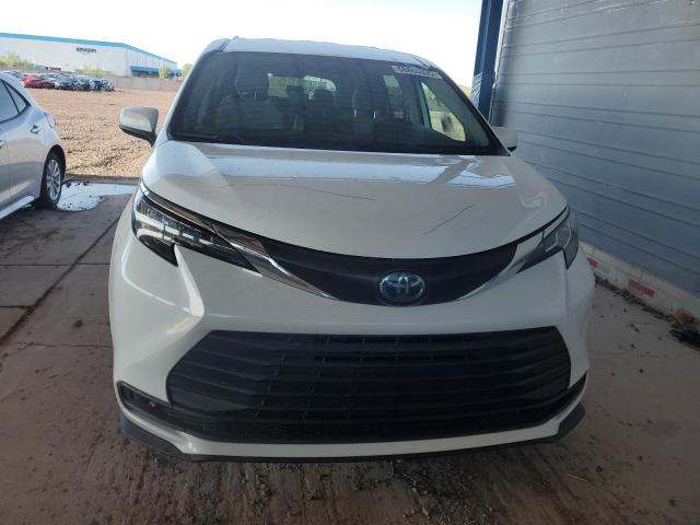 2023 TOYOTA SIENNA LE 5TDKRKEC9PS151245