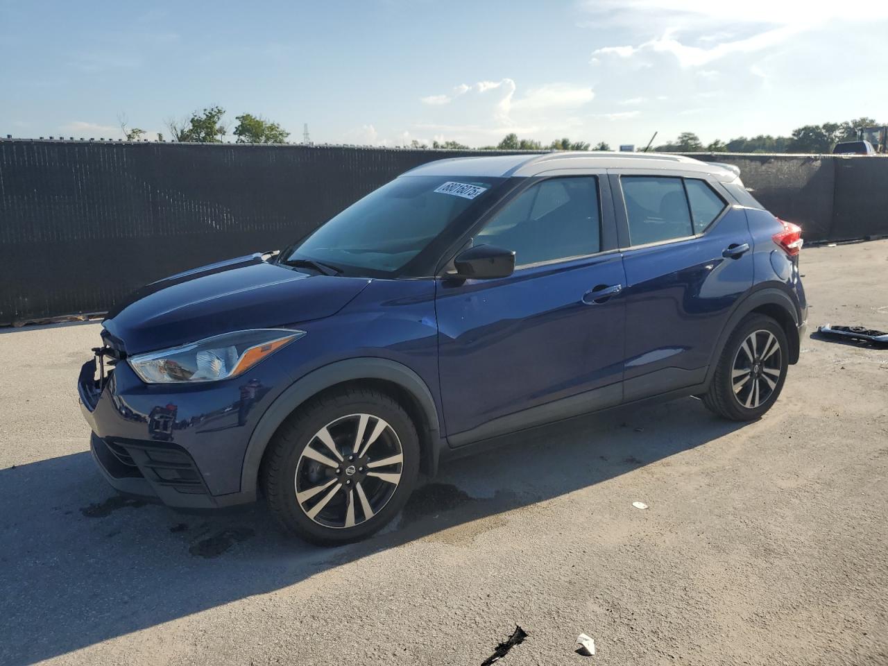 NISSAN KICKS S