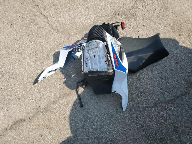 2025 SUZUKI GSX-R750 - JS1GR7MA7S7102044