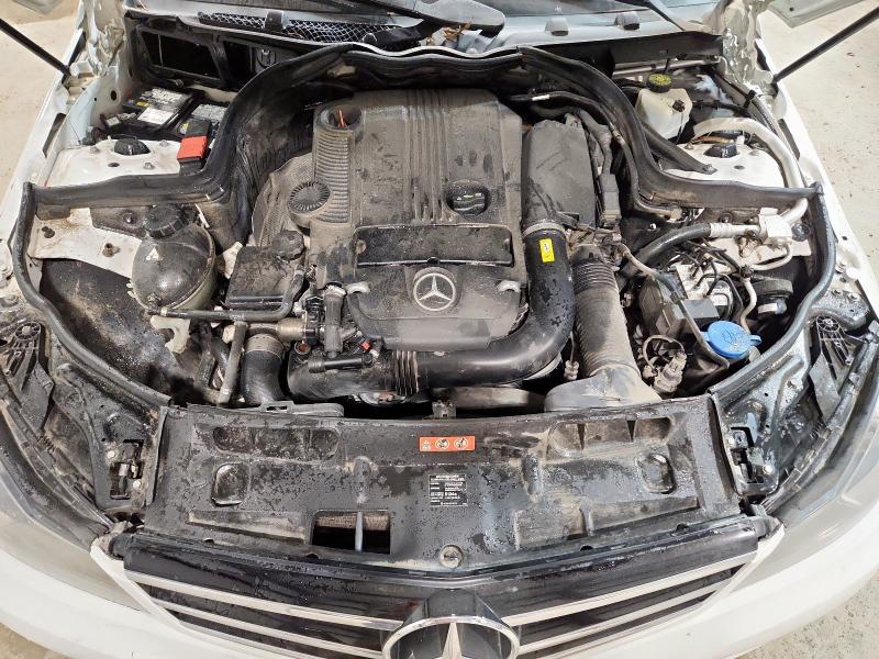 2014 MERCEDES-BENZ C 250 - WDDGF4HB3ER313451
