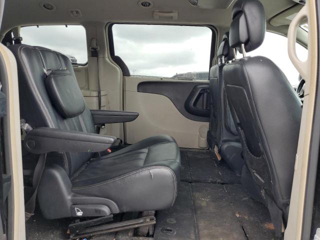 2015 CHRYSLER TOWN & COU 2C4RC1CG5FR519816
