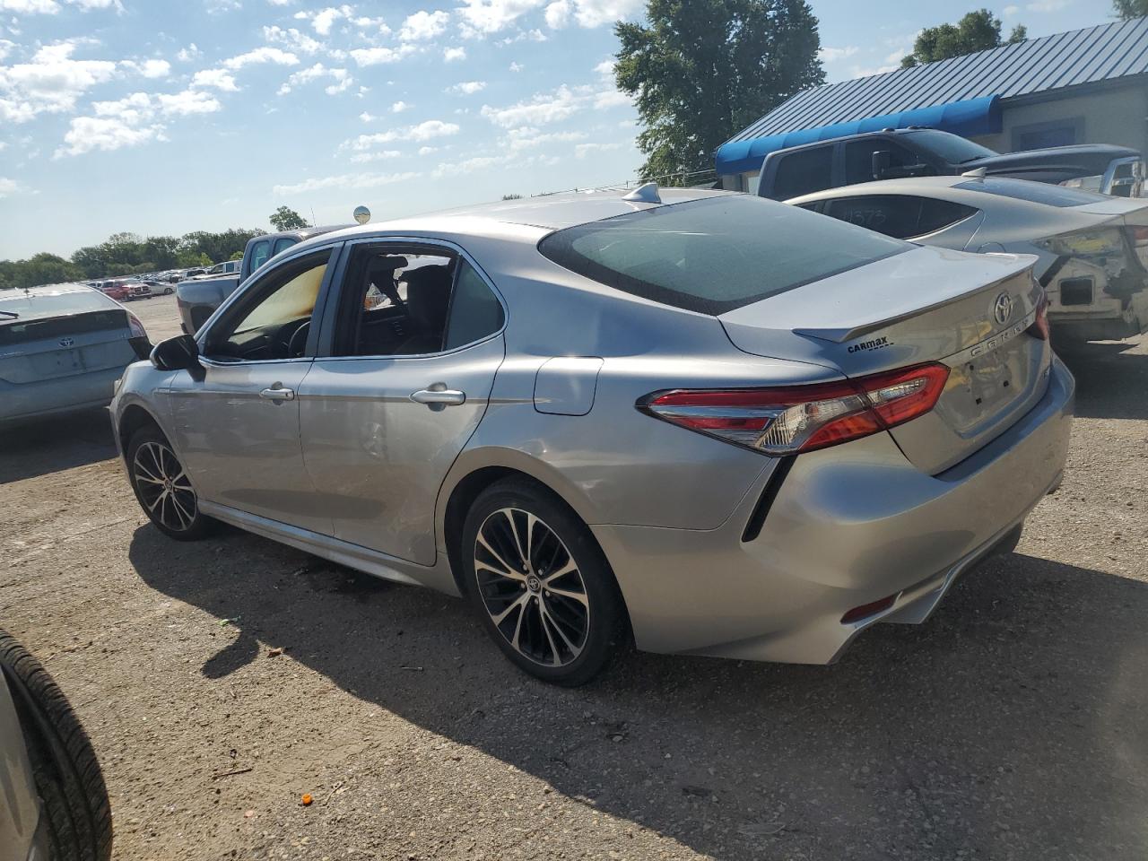 TOYOTA CAMRY L