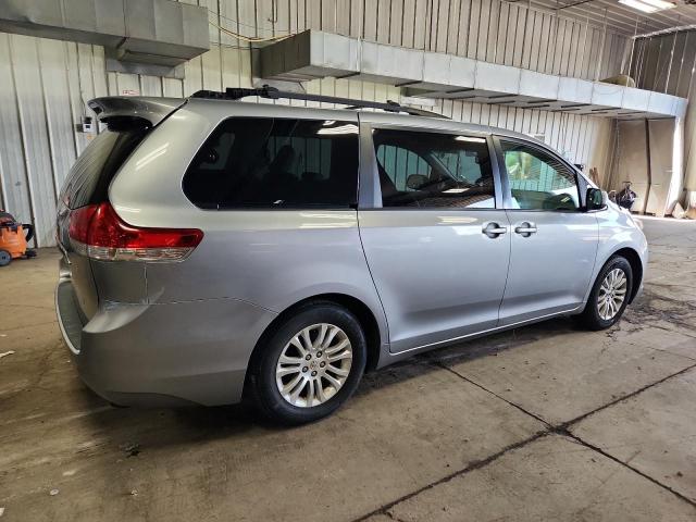 2011 TOYOTA SIENNA XLE - 5TDYK3DC7BS067374