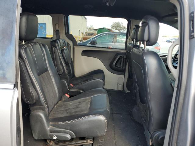 2017 DODGE GRAND CARA 2C4RDGCGXHR693643