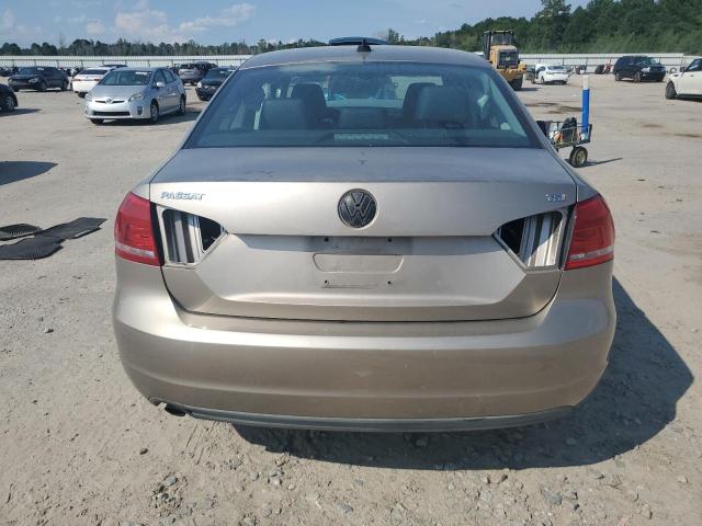 2015 VOLKSWAGEN PASSAT S 1VWAT7A33FC010670