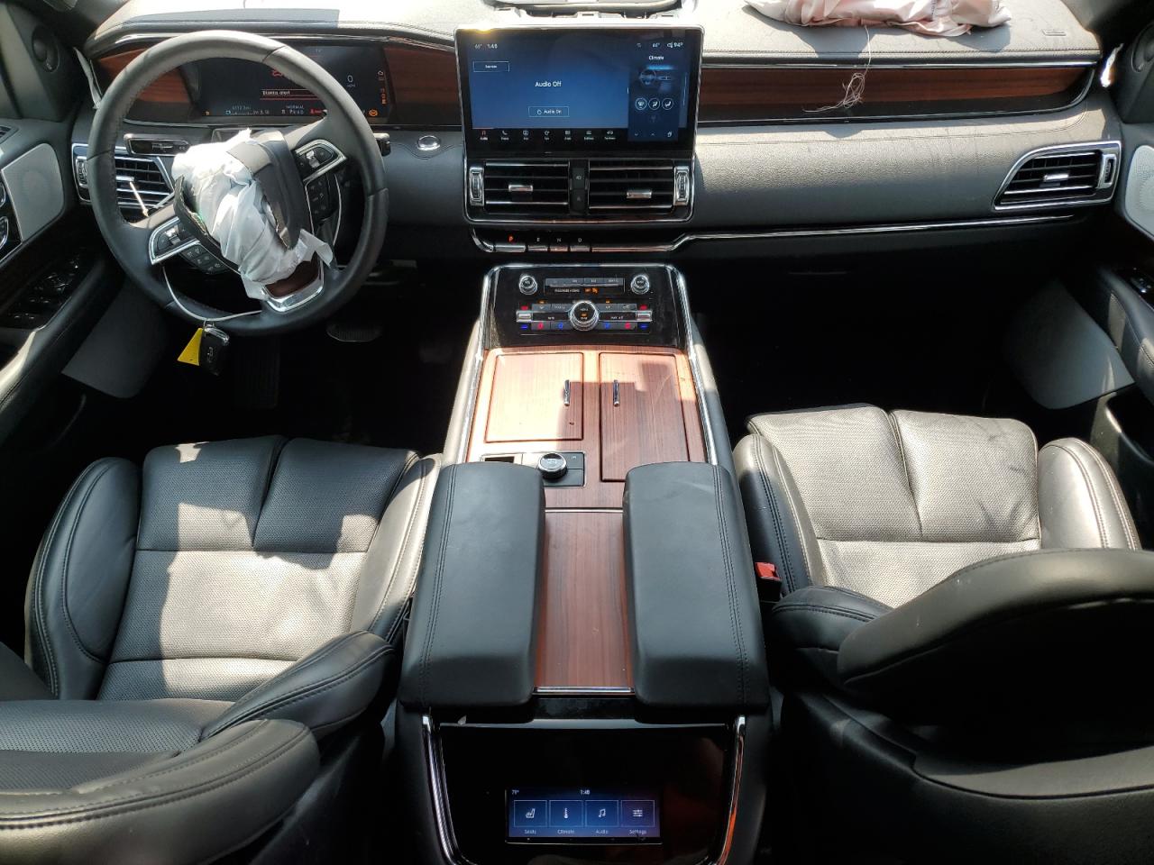 LINCOLN NAVIGATOR RESERVE