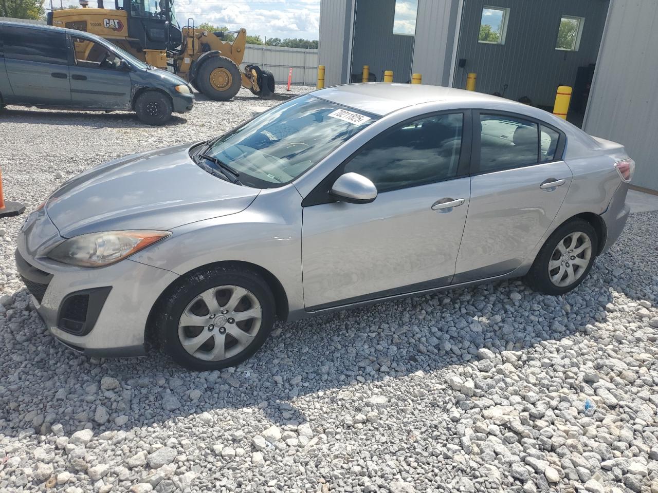 MAZDA 3 I