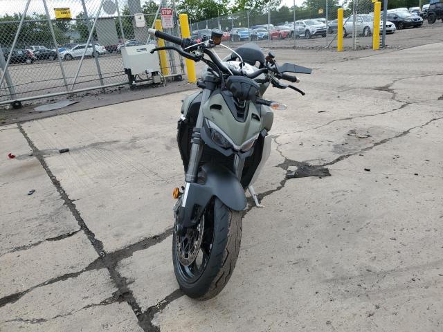 2024 DUCATI STREETFIGHTER V2 ZDMFAKYW9RB007675
