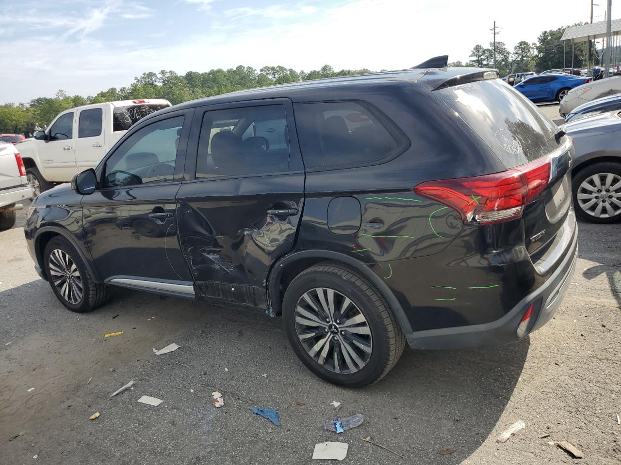 MITSUBISHI OUTLANDER ES