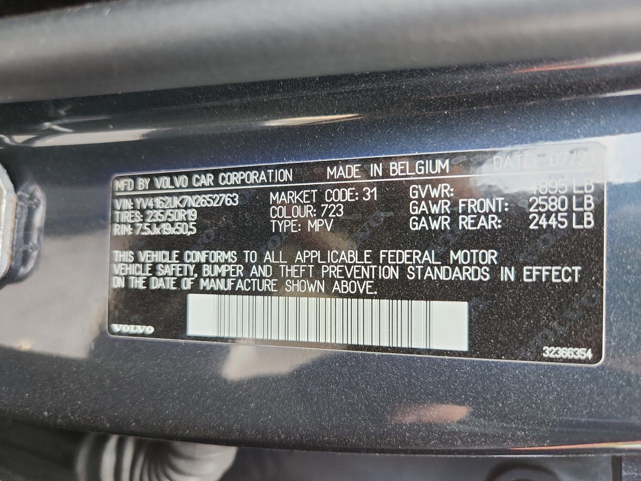 VOLVO XC40 T5 MOMENTUM