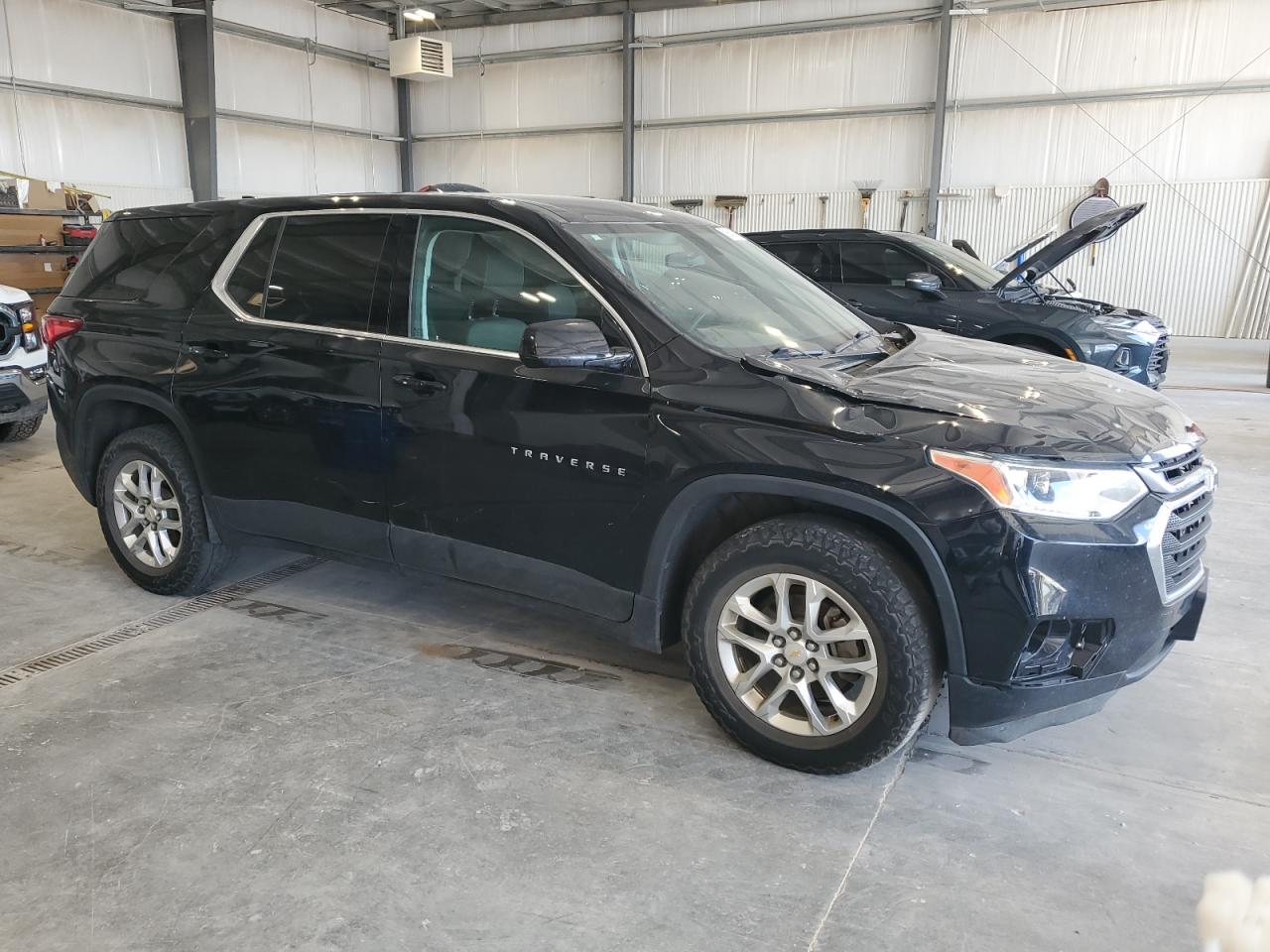 CHEVROLET TRAVERSE LS