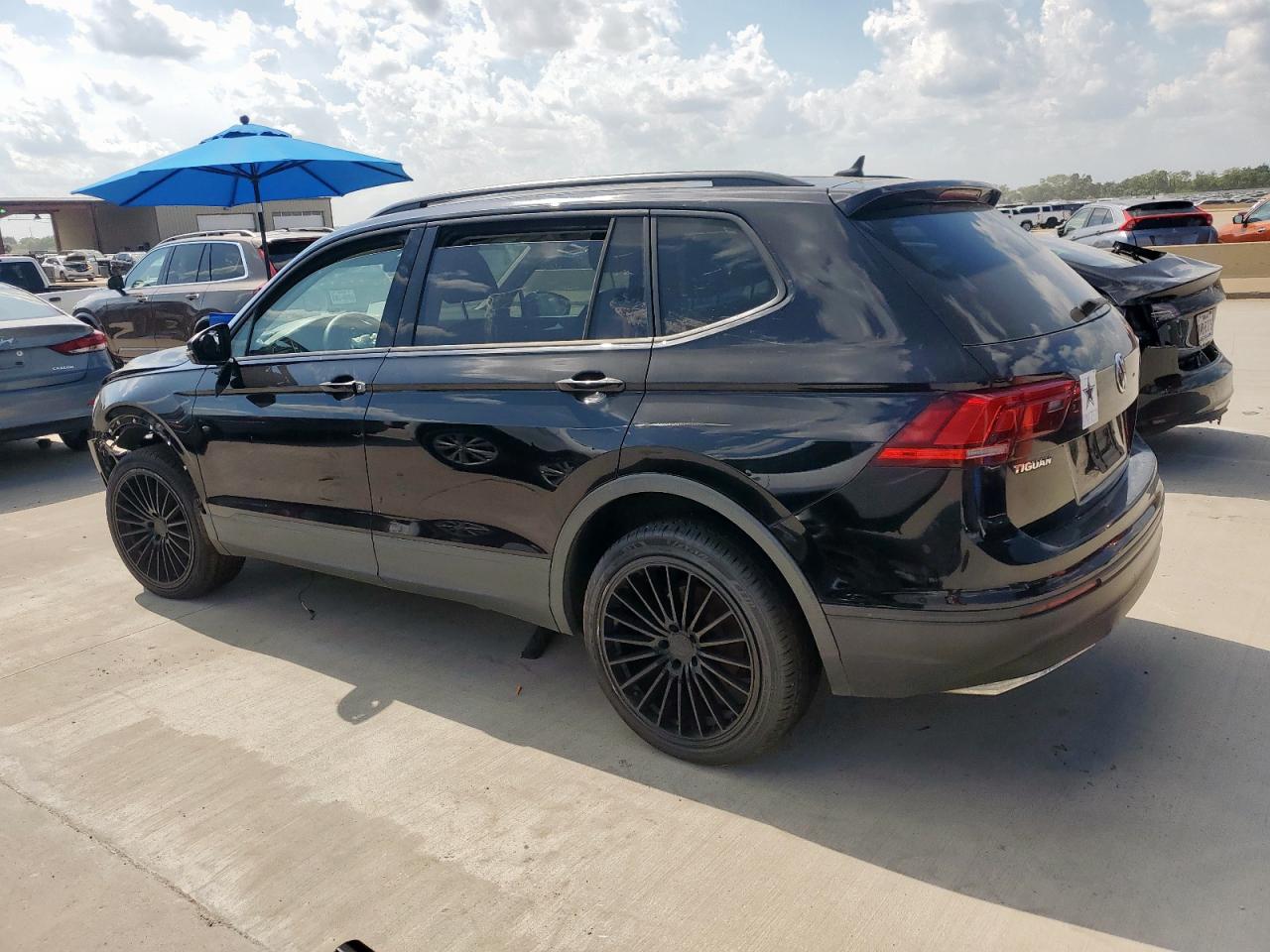 VOLKSWAGEN TIGUAN S