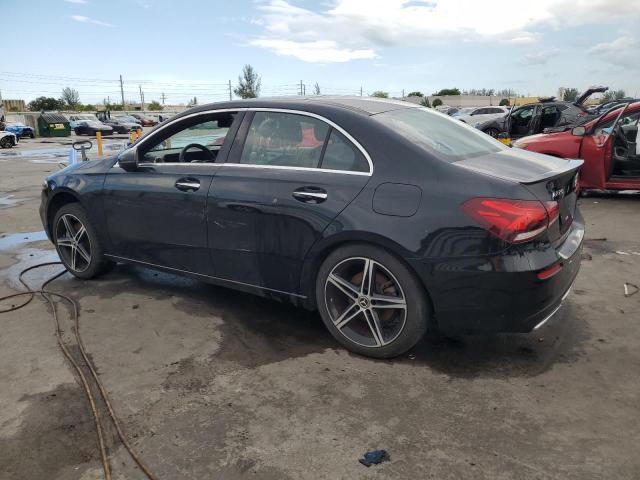 2019 MERCEDES-BENZ A 220 4MAT WDD3G4FB7KW024276
