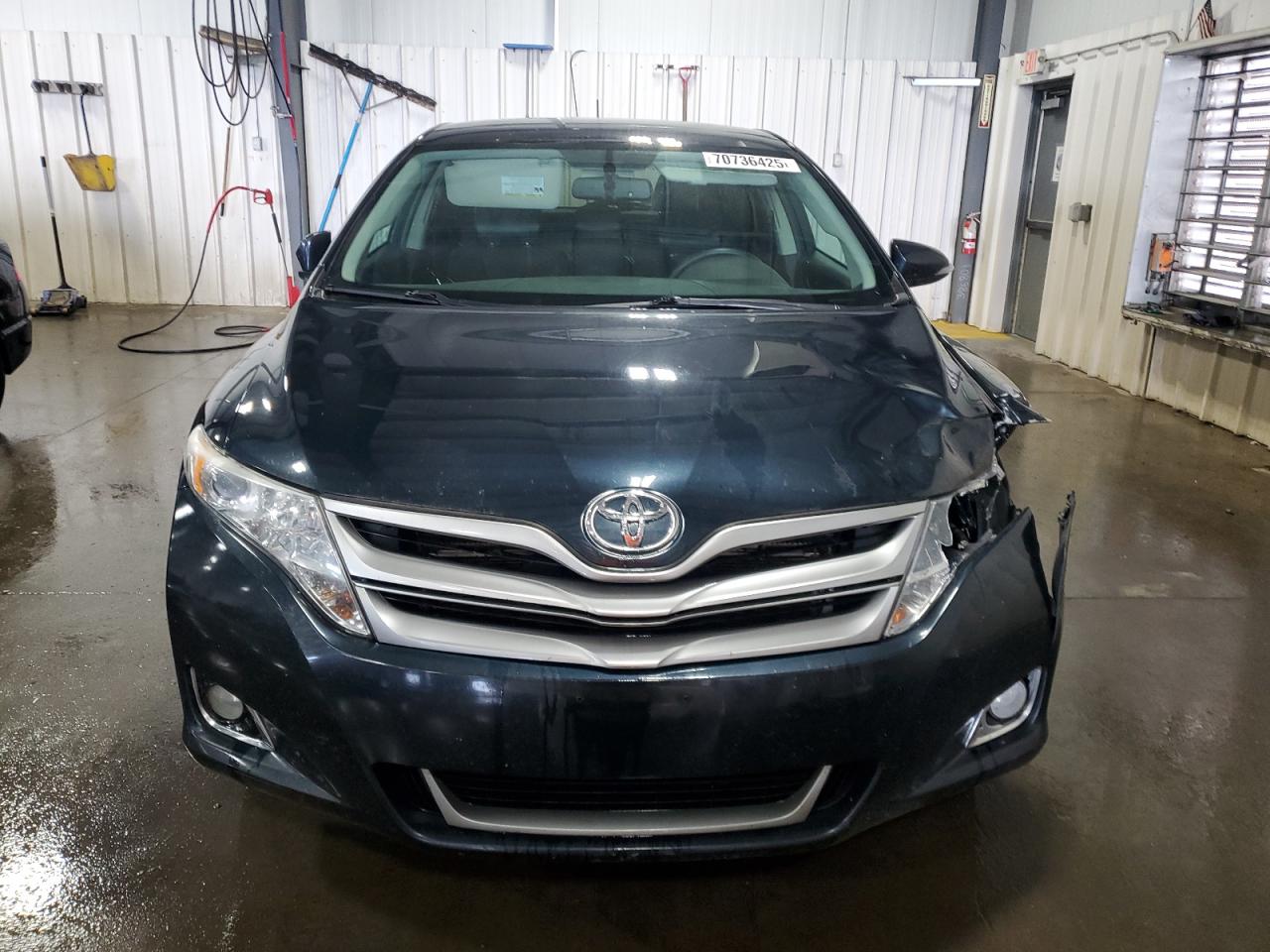 TOYOTA VENZA LE