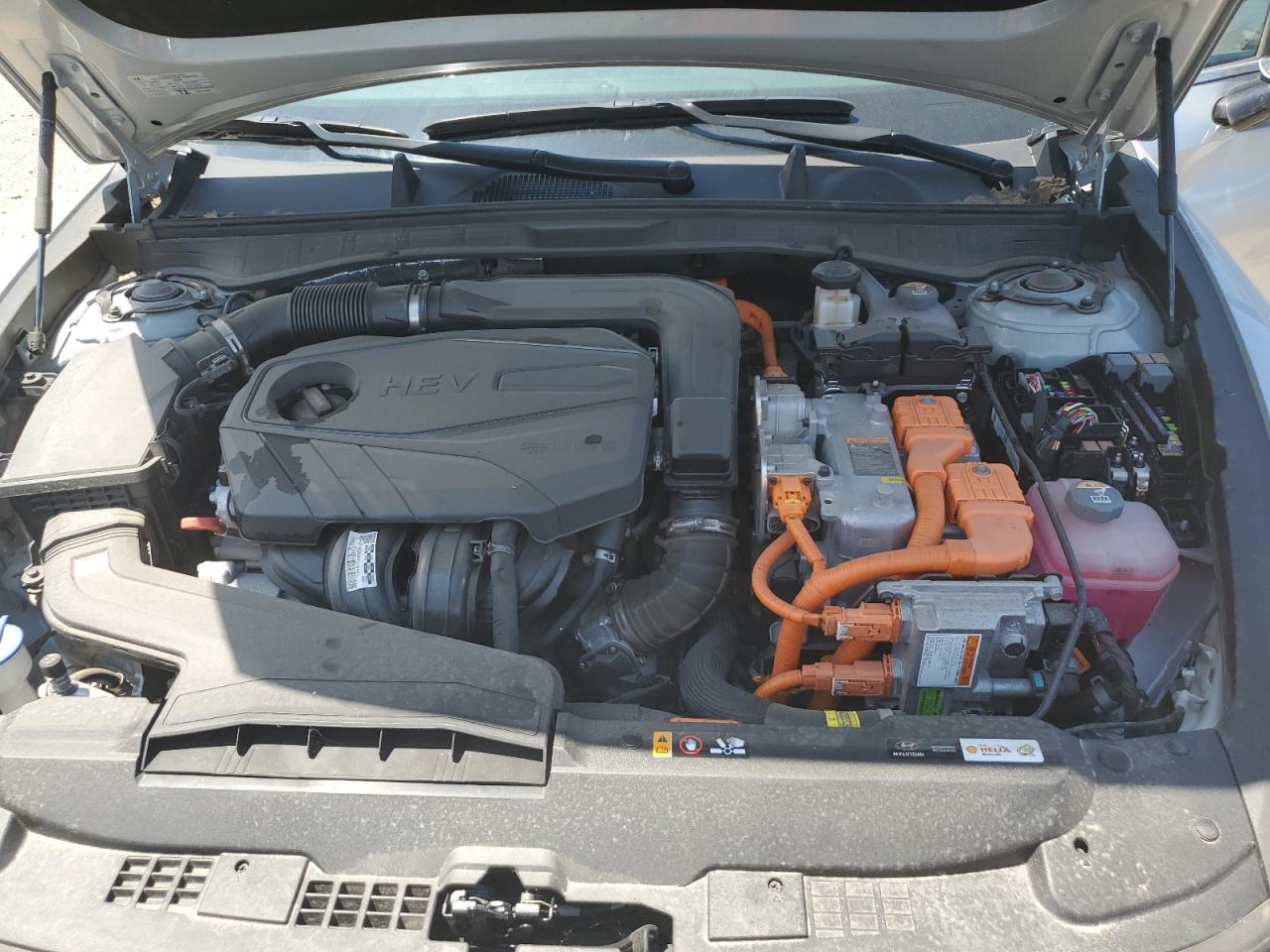 HYUNDAI SONATA HYBRID