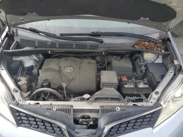 2018 TOYOTA SIENNA SE 5TDXZ3DC9JS926552