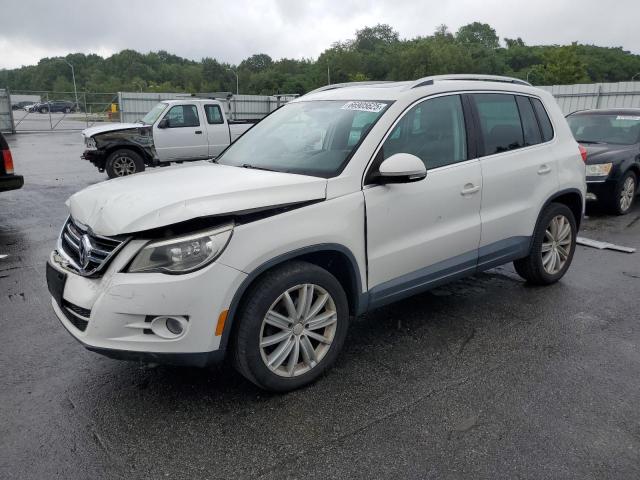 2011 VOLKSWAGEN TIGUAN S - WVGBV7AX5BW543838