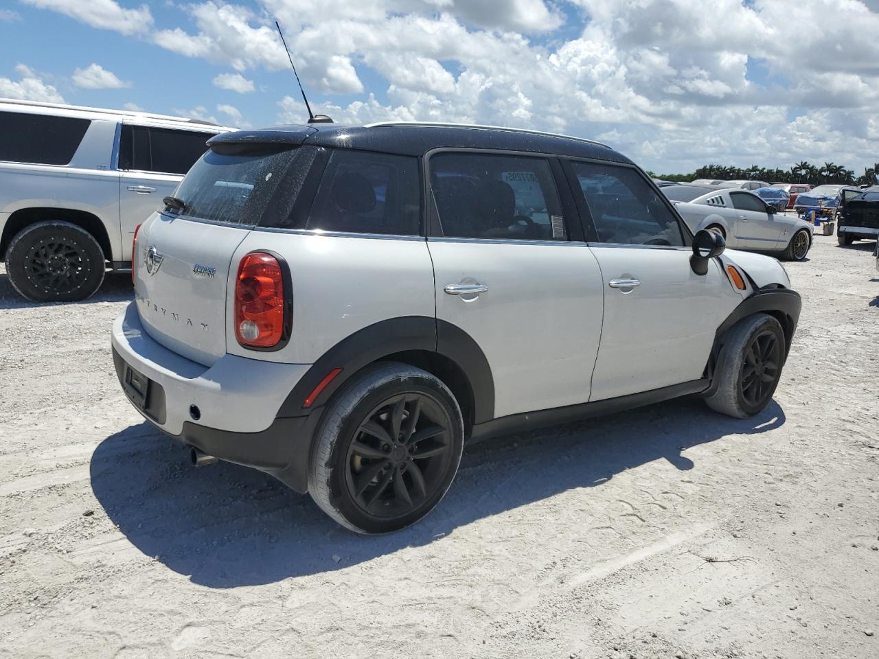 MINI COOPER COUNTRYMAN