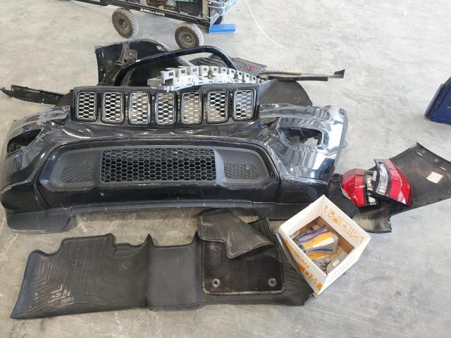 2017 JEEP GRAND CHER - 1C4RJFAGXHC922322