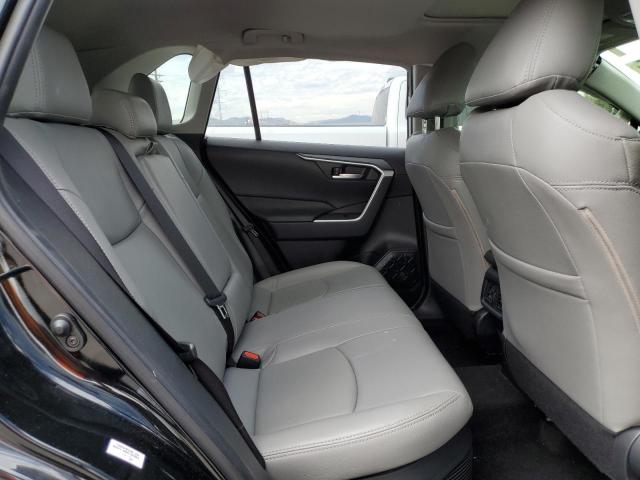 2020 TOYOTA RAV4 XLE JTMRWRFV7LD054163