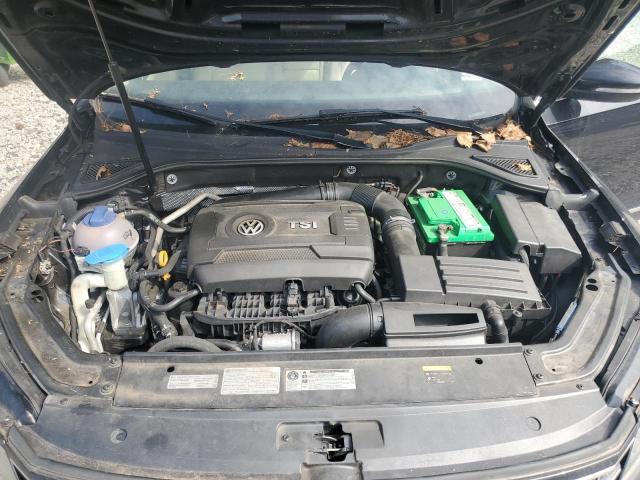 2017 VOLKSWAGEN PASSAT R-L 1VWDT7A32HC081827