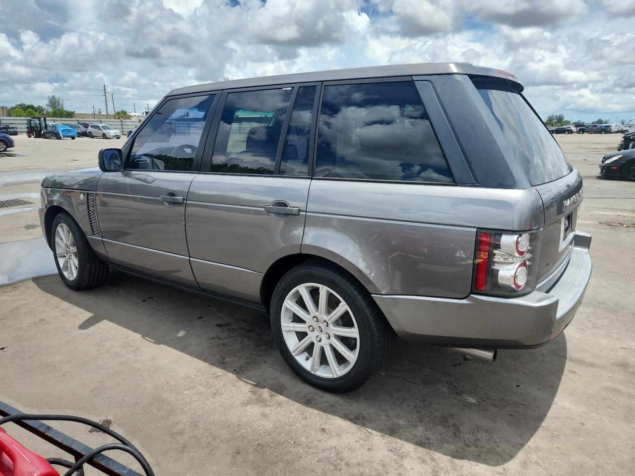 LAND ROVER RANGE ROVER HSE LUXURY