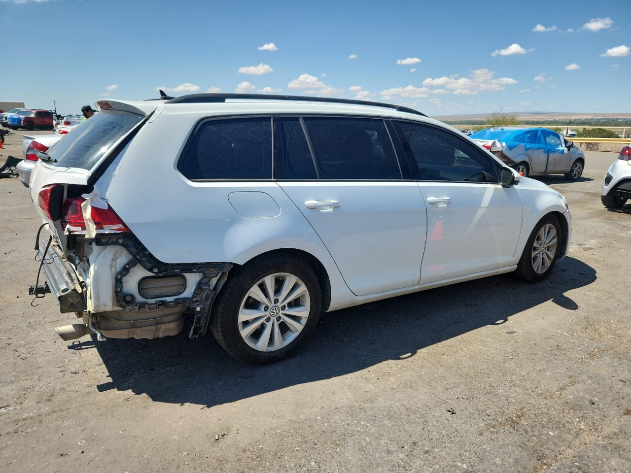 VOLKSWAGEN GOLF SPORTSVAN S