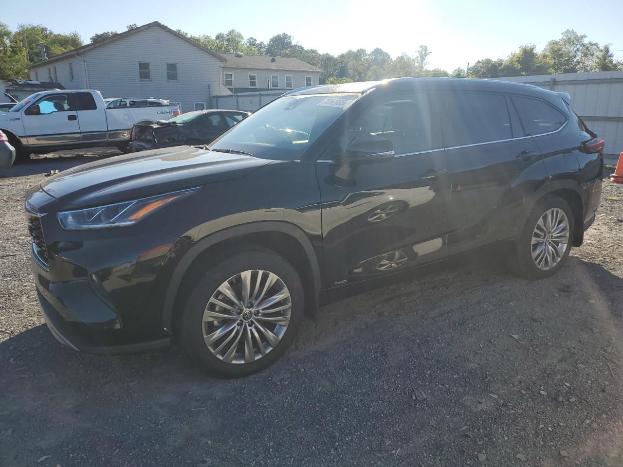 TOYOTA HIGHLANDER HYBRID PLATINUM